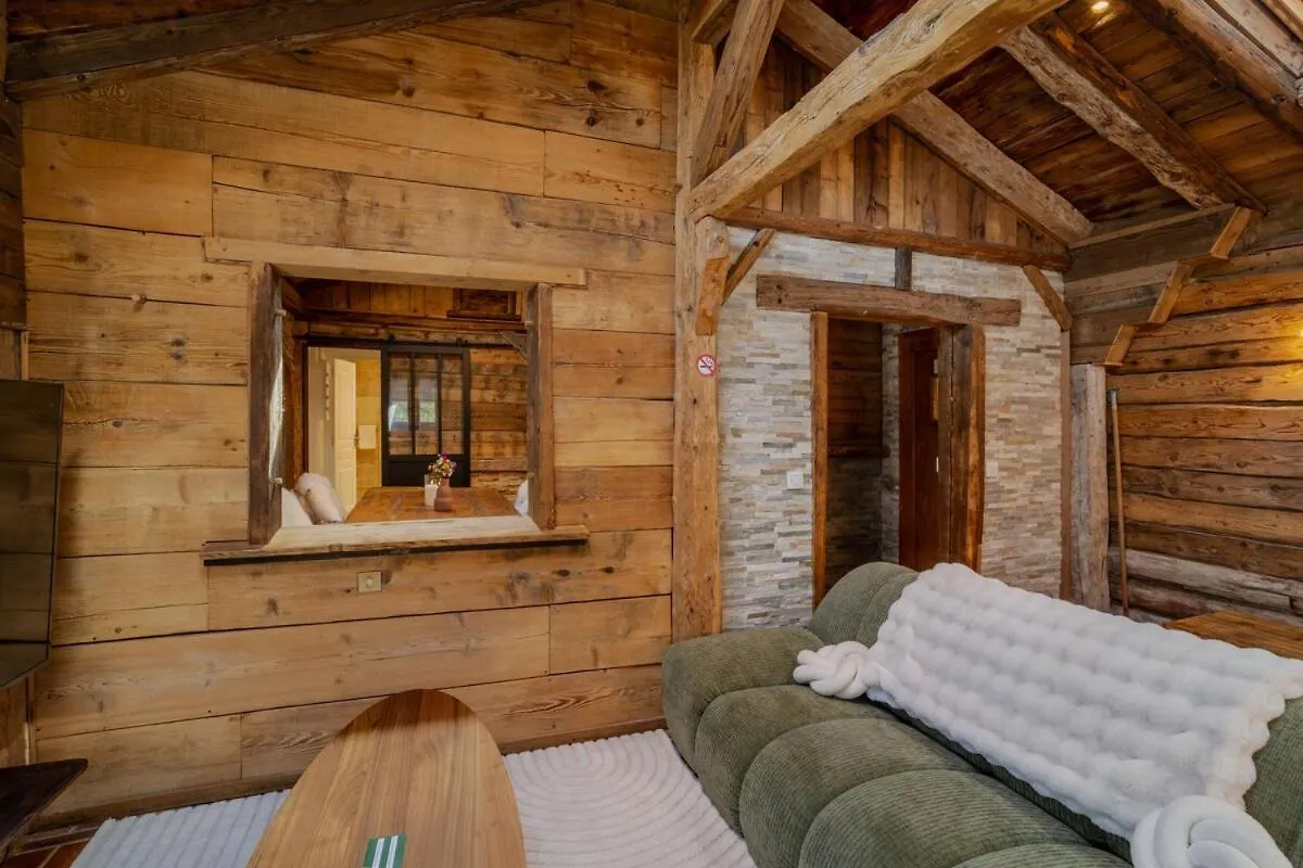 Le Chalet Tresor Cache Au Coeur De La Nature Presilly  Presilly (Haute-Savoie)